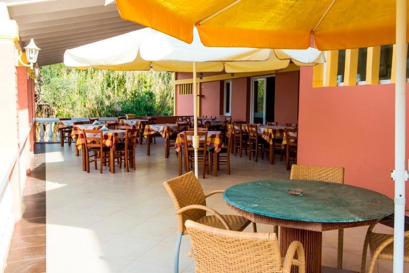Hotel Penelope Букари Екстериор снимка