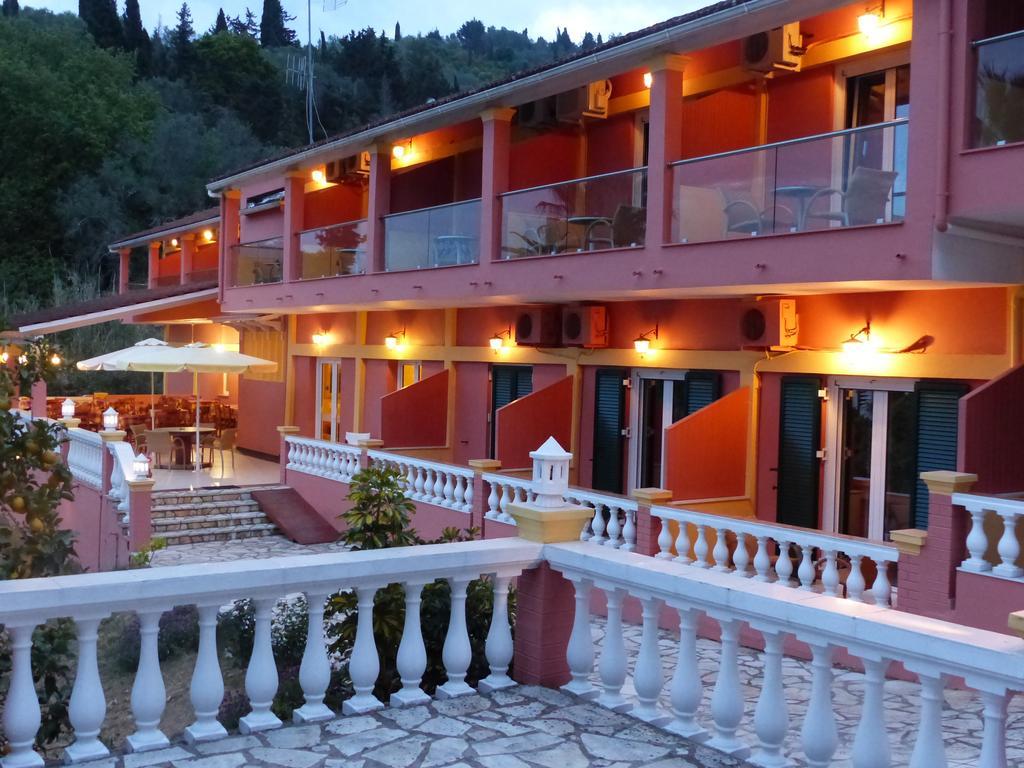 Hotel Penelope Букари Екстериор снимка