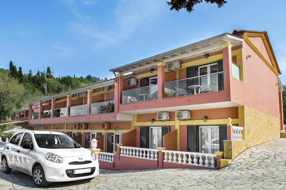 Hotel Penelope Букари Екстериор снимка