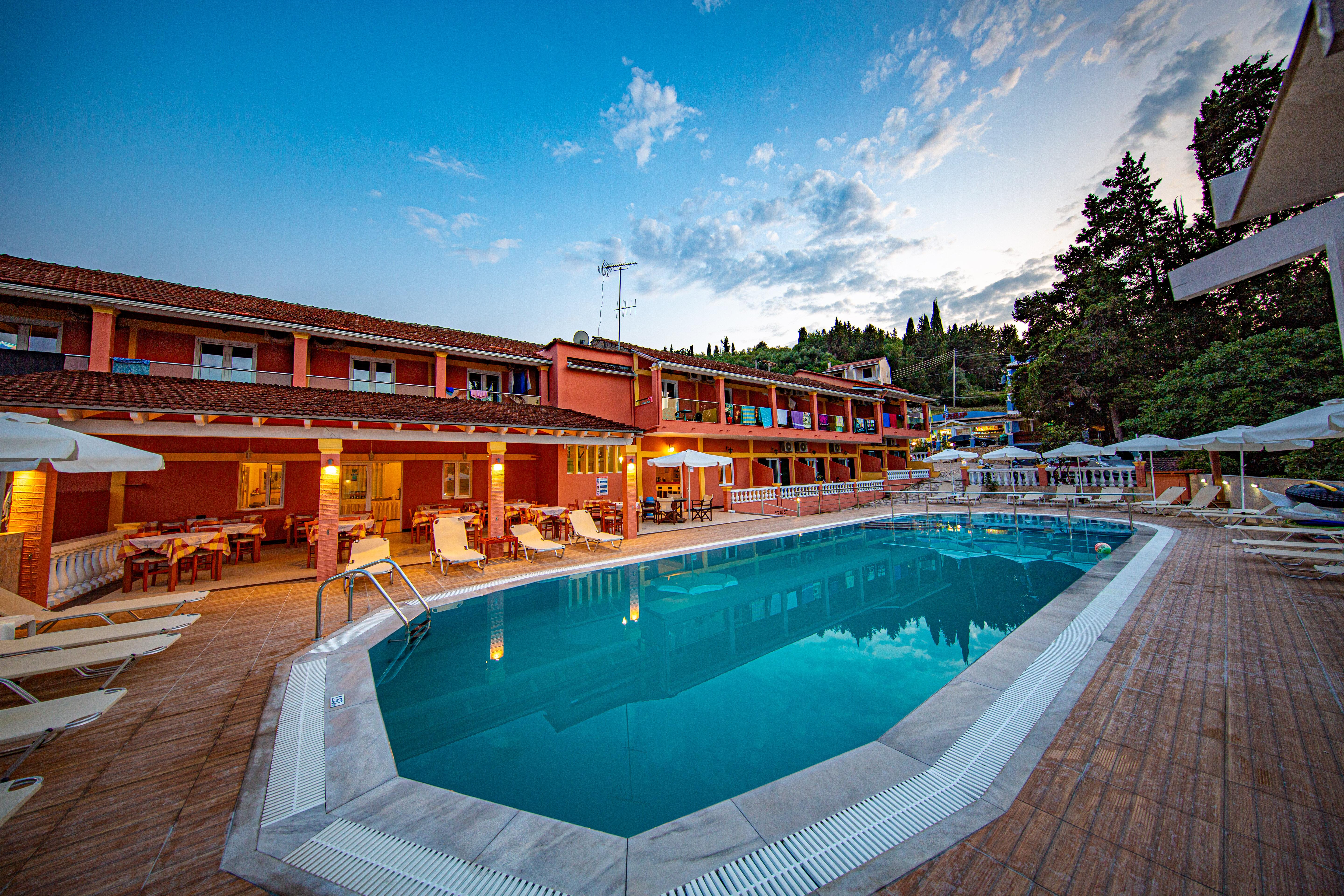 Hotel Penelope Букари Екстериор снимка